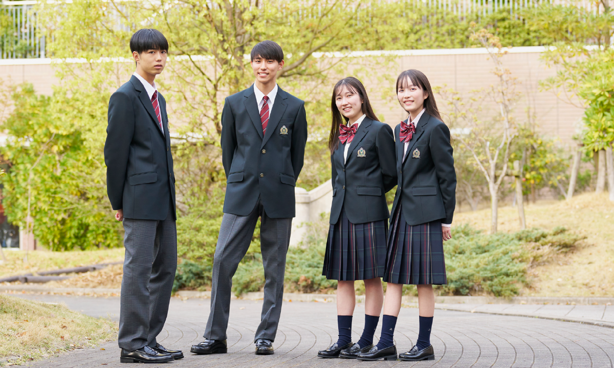 制服紹介 | スクールライフ | 学校法人東福岡学園 東福岡高等学校